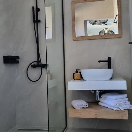 Averof Downtown Luxury Apartment Ioannina Exterior foto