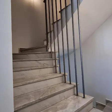 Averof Downtown Luxury Apartment Ioannina Exterior foto