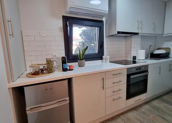 Averof Downtown Luxury Apartment